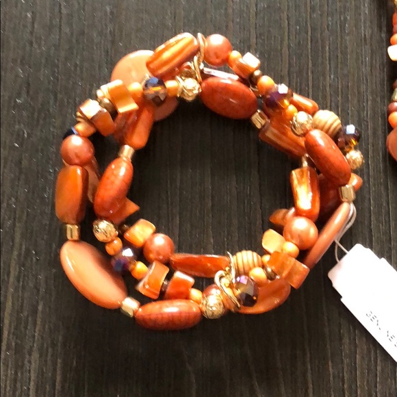 Coral Bay Genuine Shell Jewelry Set - Picture 4 of 7